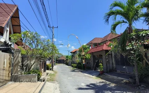 Lelang Rumah Mewah 2 lt, Jl Sekar Tunjung, Denpasar Bali