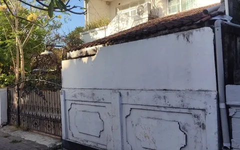 LELANG RUMAH 2 LT JALAN CENINGAN SARI, DENPASAR, BADUNG, BALI