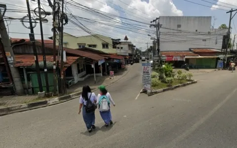 Lelang Rumah 2 Lt Komplek Golden Palace Medan Selayang