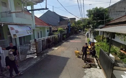 Lelang Rumah 2 Lantai Jl Uranus Tengah Buah Batu, Bandung