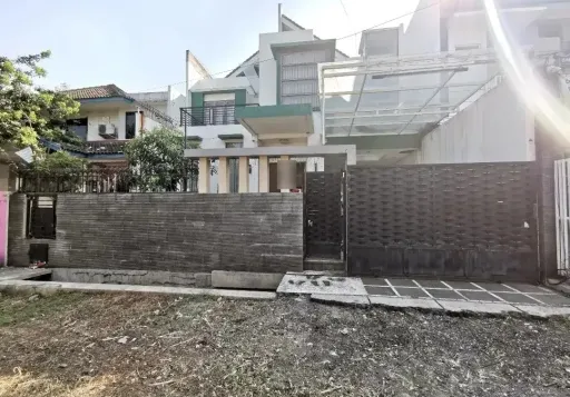 Lelang Rumah Mewah 2 Lt Kembangan Jakarta Barat