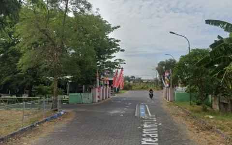 Lelang Rumah 1 Lt di Perumahan Dreaming Land, Surabaya