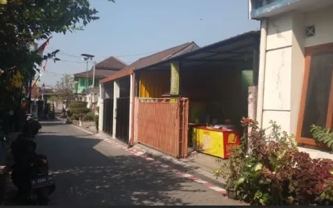 LELANG RUMAH DUSUN TRINI, SLEMAN, DAERAH ISTIMEWA YOGYAKARTA