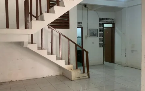 DIJUAL CEPAT Rumah 2 Lantai Unfurnished di Kelapa Gading, Jakarta Utara