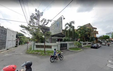 Lelang Rumah Jalan Sutowijoyo Surakarta, Jawa Tengah