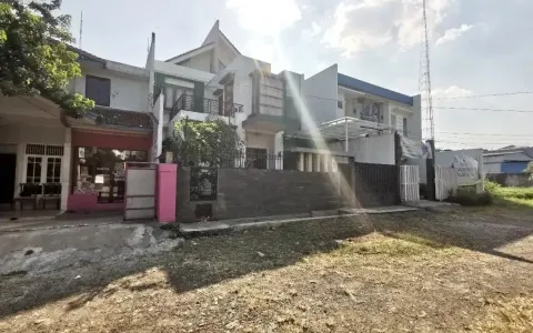 Lelang Rumah Mewah 2 Lt Kembangan Jakarta Barat