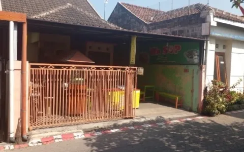 LELANG RUMAH DUSUN TRINI, SLEMAN, DAERAH ISTIMEWA YOGYAKARTA