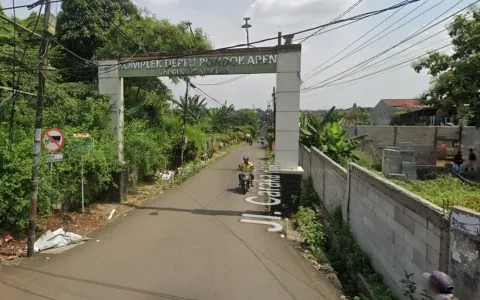 Lelang Rumah 2 Lantai Komplek Deplu Pondok Aren, Tangerang Selatan