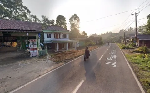 Lelang Rumah 2 Lantai Jl Raya Sampay Warunggunung, Lebak, Banten