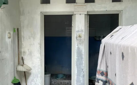 Dijual Cepat Rumah 2 Lantai Cocok Usaha Kosan di Jakarta Selatan