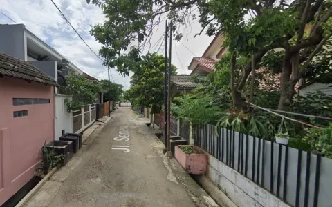 Ajb Debitur Rumah 2 Lt, Fasilitas Kolam Renang Pondok Gede, Bekasi