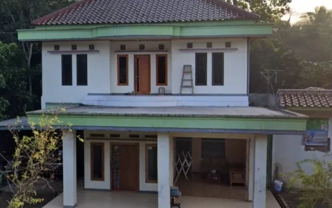 Lelang Rumah 2 Lantai Jl Raya Sampay Warunggunung, Lebak, Banten