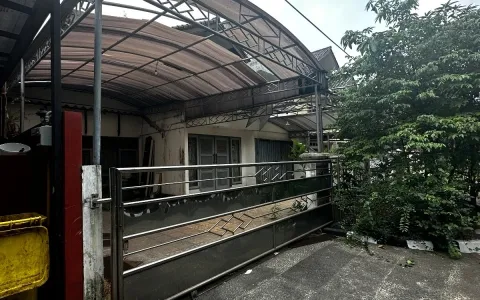 Lelang Rumah 2 Lantai di Perumahan Taman Century, Pekayon Bekasi