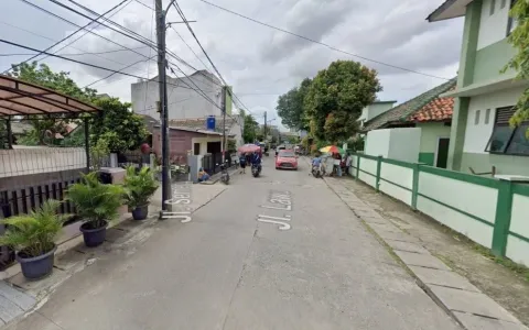 Ajb Debitur Rumah 2 Lt, Fasilitas Kolam Renang Pondok Gede, Bekasi