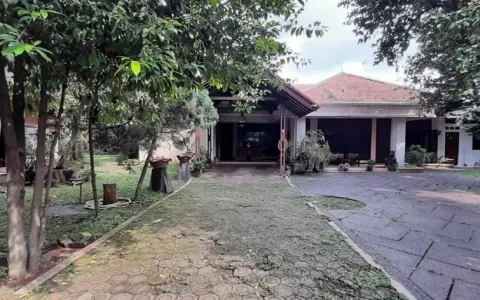 Tanah dan Bangunan 1500 m2 Jl. Cipulir Raya, Kebayoran Lama, Jakarta Selatan