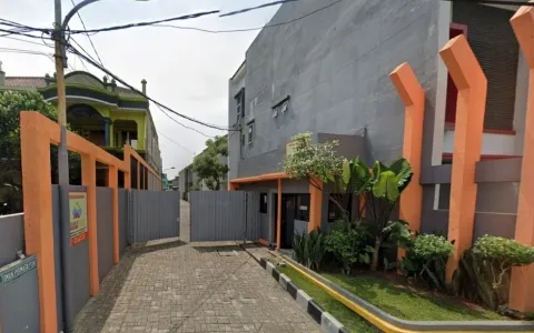 LELANG RUMAH 2 LTCLUSTER TAMAN PERMATA PURI JL H NIMIN RAWA CENGKARENG