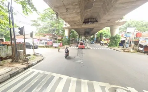 LELANG RUMAH MEWAH 2 LANTAI, JL PURI SAKTI, CILANDAK, JAKARTA SELATAN