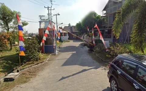 LELANG PERUMAHAN BUMI RAKATA CILEGON, BANTEN