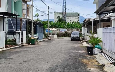 AJB DEBITUR RUMAH PERUM ANDARU RESIDENCE, CINAMBO BANDUNG, JAWA BARAT