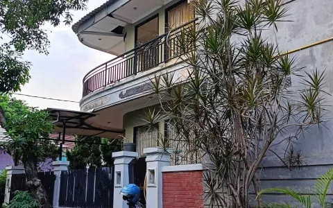 AJB DEBITUR RUMAH HOOK 2 LT PERUMAHAN PURI AGUNG PASAR KEMIS,TANGERANG