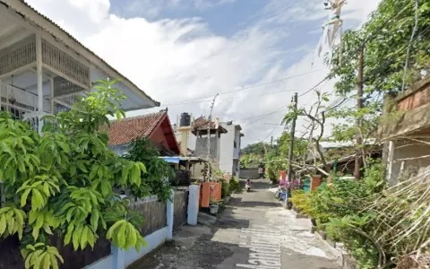 Lelang Rumah 2 Lantai, Taman Griya Jimbaran, Kuta Selatan, Bali