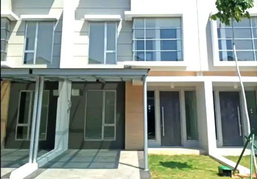 Rumah Cluster Piano 6x15 Siap Huni di Golf Island, PIK, Jakarta Utara