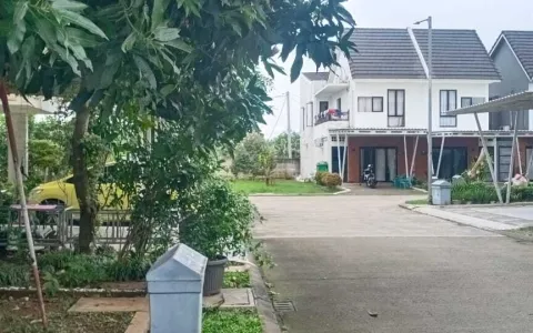 LELANG RUMAH 2 LANTAI PERUMAHAN VIDA BEKASI, CLUSTER BOTANICAL, BEKASI