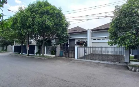 AJB DEBITUR RUMAH 1.5 LANTAI BATUNUNGGAL INDAH, BANDUNG KIDUL