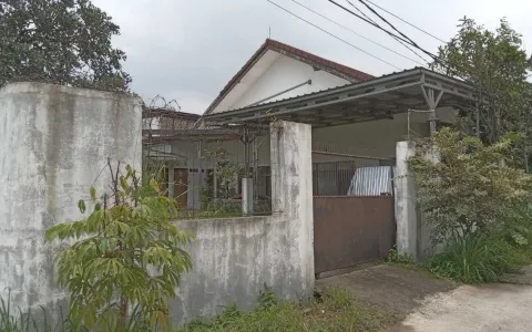 AJB DEBITUR 2 RUMAH HOEK DAN BADAN TAMAN KOPO INDAH, BANDUNG