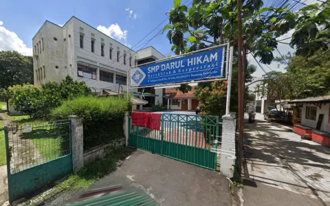 AJB DEBITUR GEDUNG EX. SEKOLAH JL. TUBAGUS ISMAIL, KOTA BANDUNG