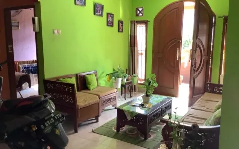 Dijual Rumah 2 Lantai, di Komp Pinang Griya Permai, Kota Tangerang