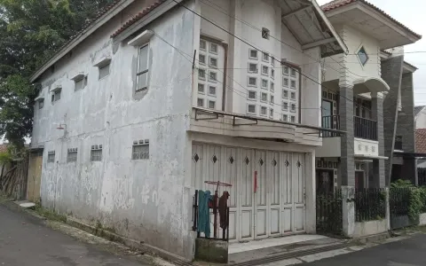 AJB DEBITUR RUMAH 2 LANTAI SUKAMENAK INDAH MARGAHAYU, BANDUNG