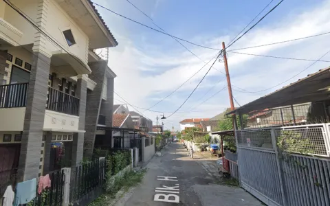 AJB DEBITUR RUMAH 2 LANTAI SUKAMENAK INDAH MARGAHAYU, BANDUNG