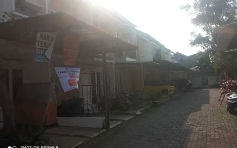 LELANG RUMAH 2 LANTAI CLUSTER TAMAN HIJAU RESIDENCE, KARANG TENGAH