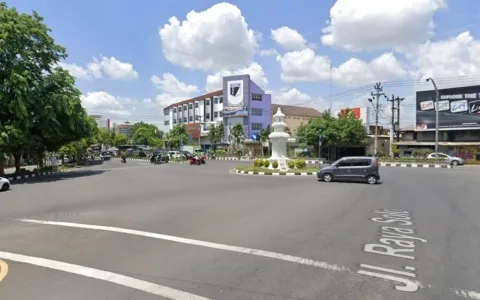 LELANG GUDANG STRATEGIS PINGGIR JALAN (KONDISI KOSONG) SURAKARTA SOLO