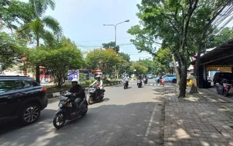 AJB DEBITUR RUKO 3 LANTAI 2 UNIT JL. TERUSAN JAKARTA ANTAPANI BANDUNG