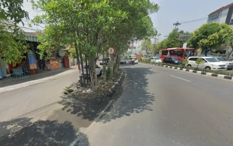 LELANG GUDANG STRATEGIS PINGGIR JALAN (KONDISI KOSONG) SURAKARTA SOLO