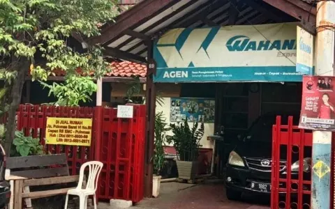 Di jual Rumah 2 Lantai, 7 KT, 4 KM Siap Huni , PuloMas, Jakarta Timur