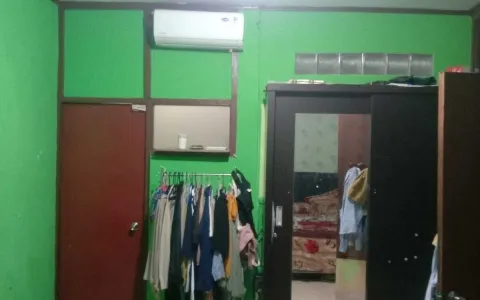 Di jual Rumah 2 Lantai, 7 KT, 4 KM Siap Huni , PuloMas, Jakarta Timur