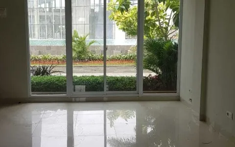 DISEWAKAN, Town House Puri Mansion Semi Furnished, Kembangan, Jakarta Barat